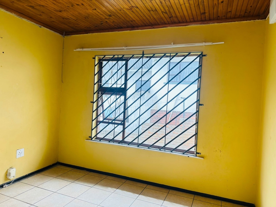 2 Bedroom Property for Sale in Amalinda Eastern Cape